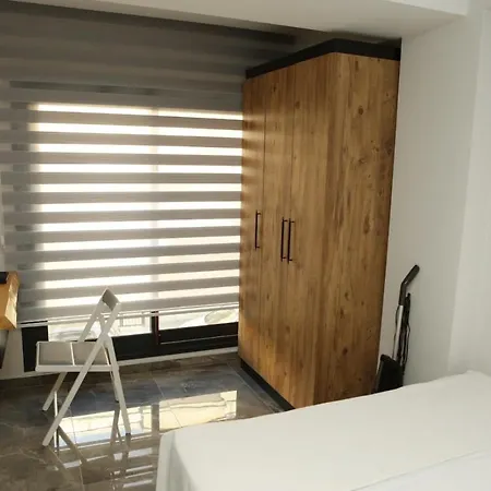 Comfortable And Modern With Balcony In Narlidere, 아파트